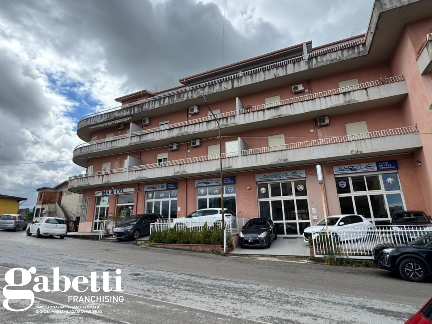 Trilocale con box doppio a Patti