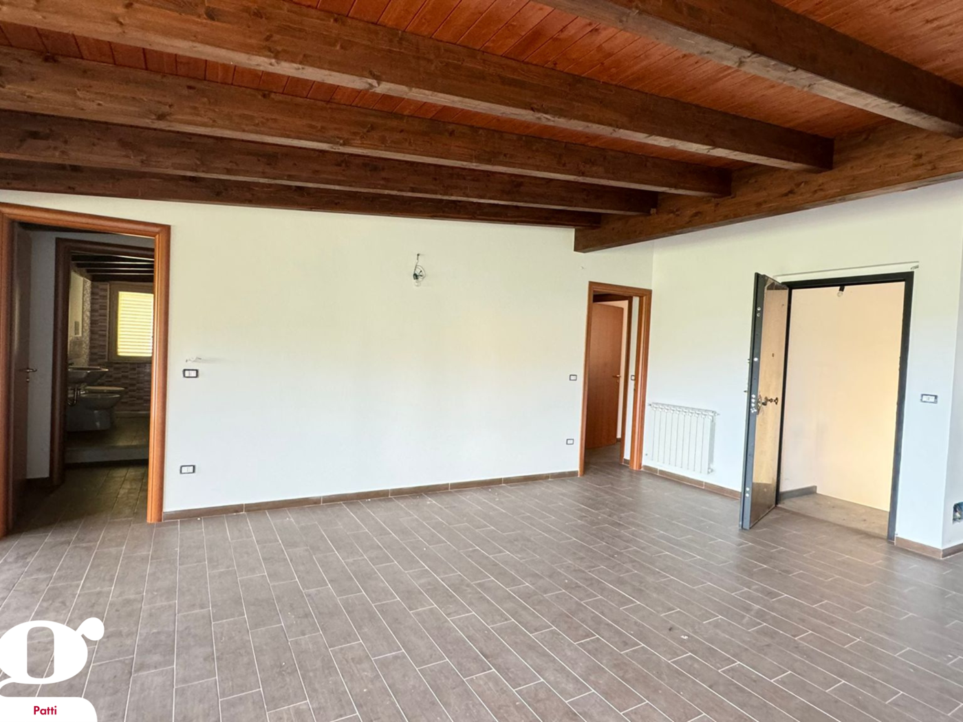 Quadrilocale con giardino a Patti