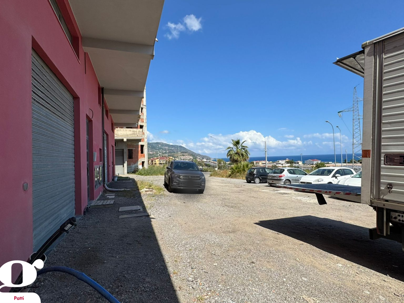 Magazzino in vendita a Patti