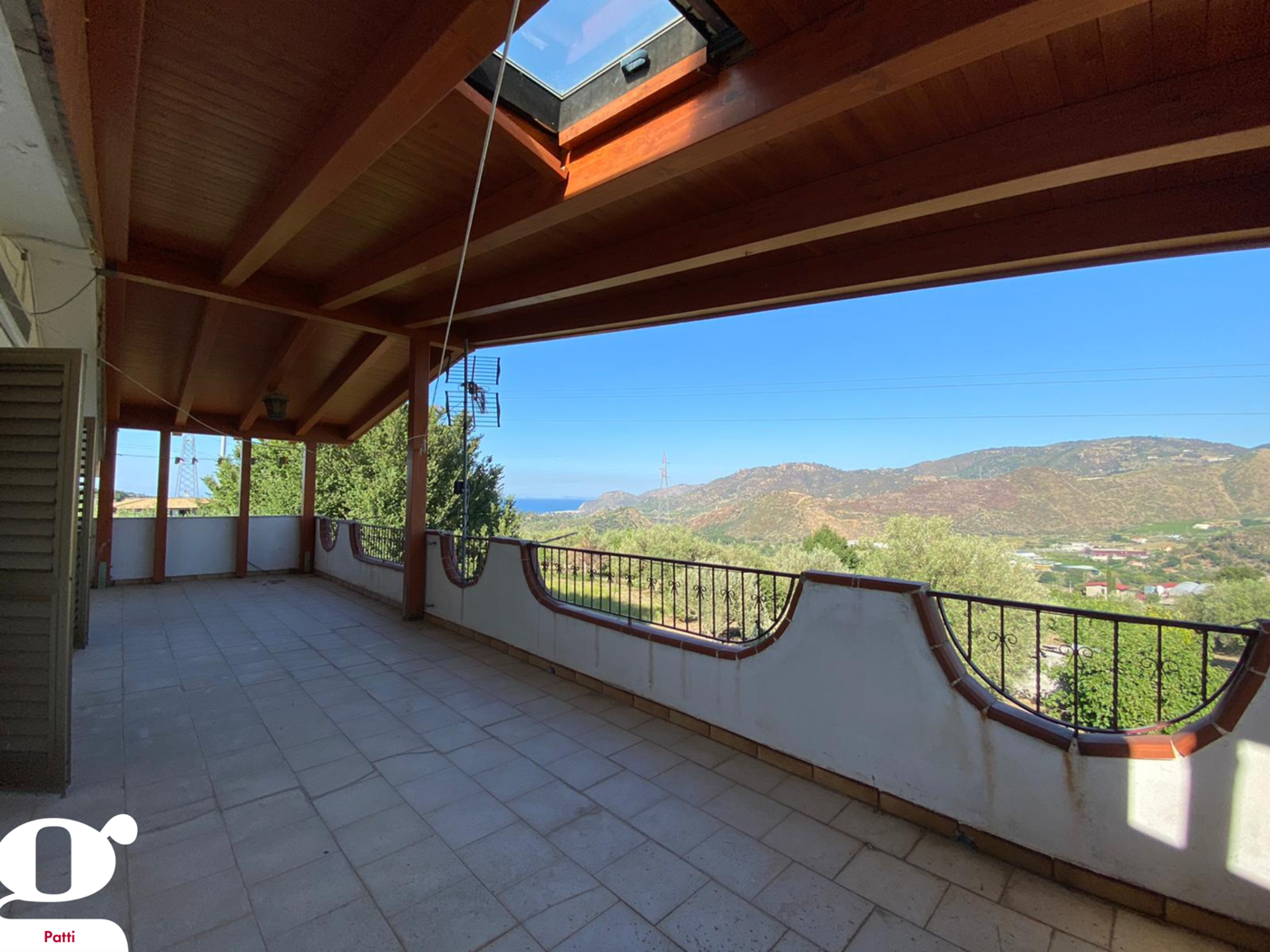 Villa arredata in affitto a Patti
