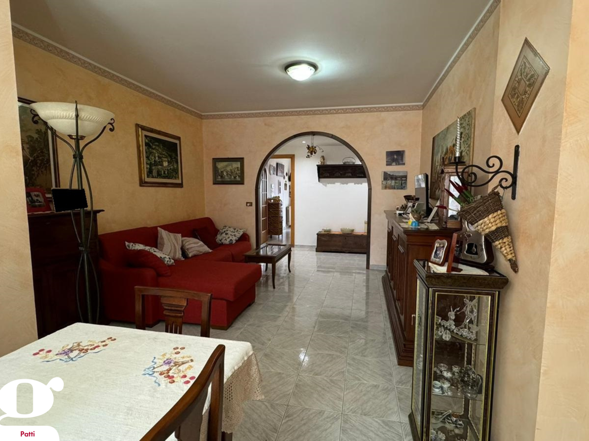 Quadrilocale in vendita a Patti
