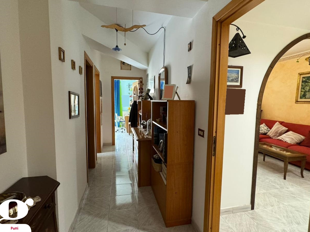 Quadrilocale in vendita a Patti