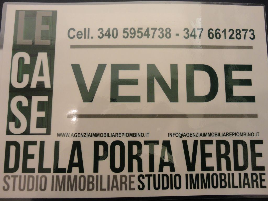 Posto auto coperto con box a Campiglia Marittima