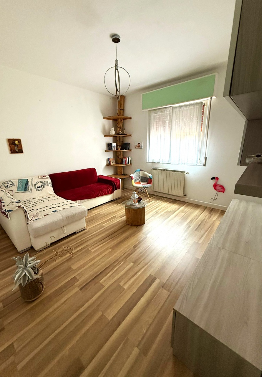 Trilocale arredato in affitto a Piombino