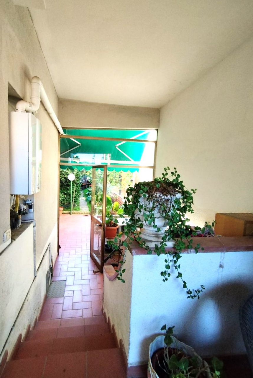 Villa con giardino a Piombino