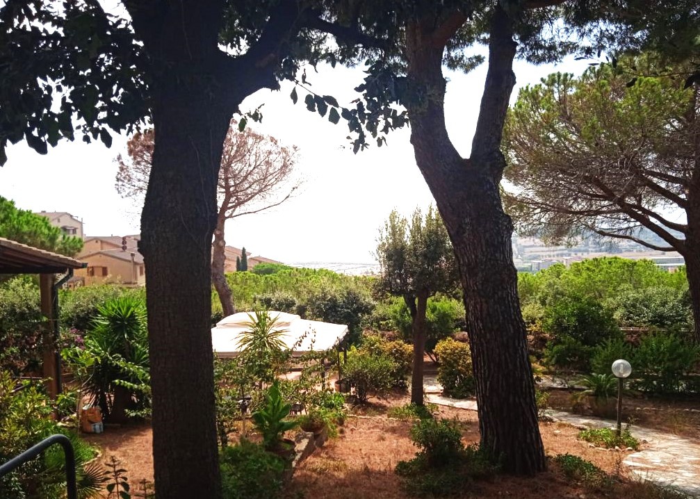 Casa indipendente arredata in affitto a Piombino