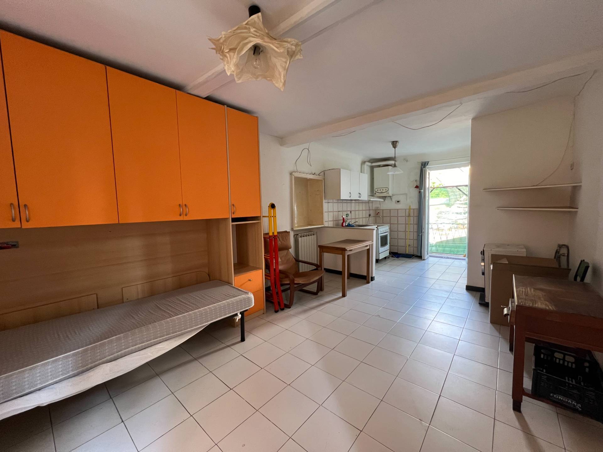 Appartamento in vendita a Genova, Rivarolo