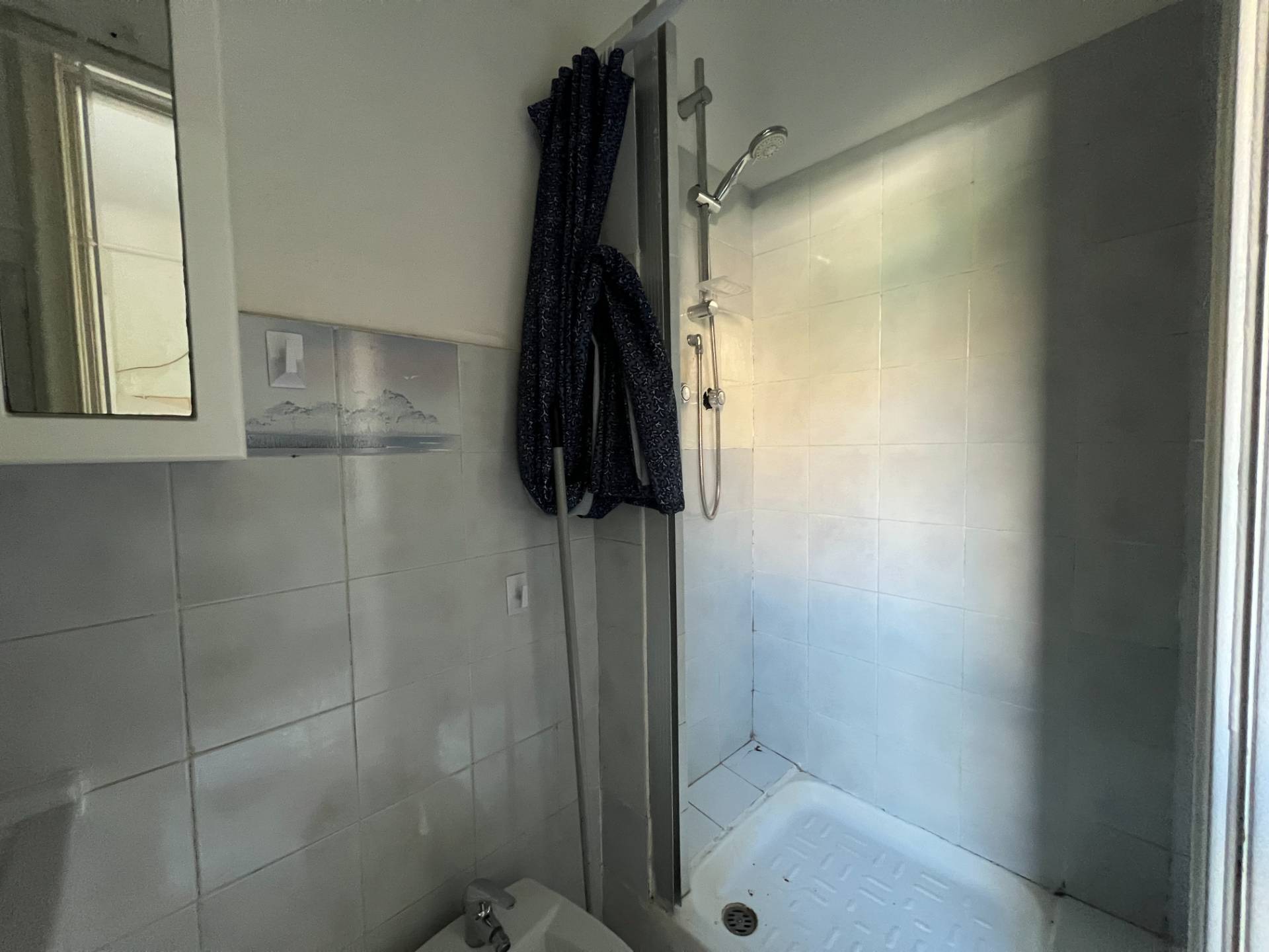 Appartamento in vendita a Genova, Rivarolo