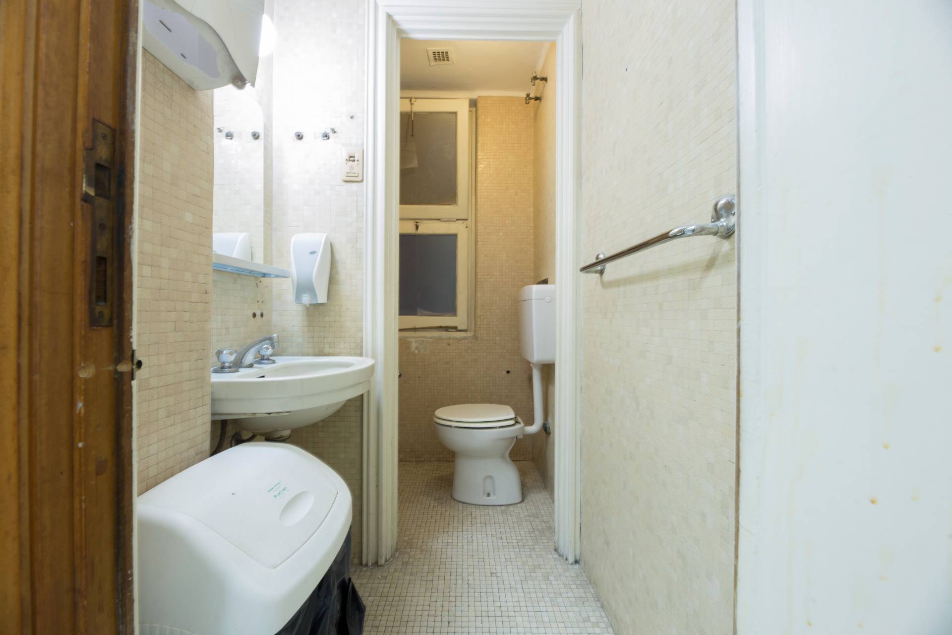 Studio/Ufficio in vendita a Genova, Centro Storico