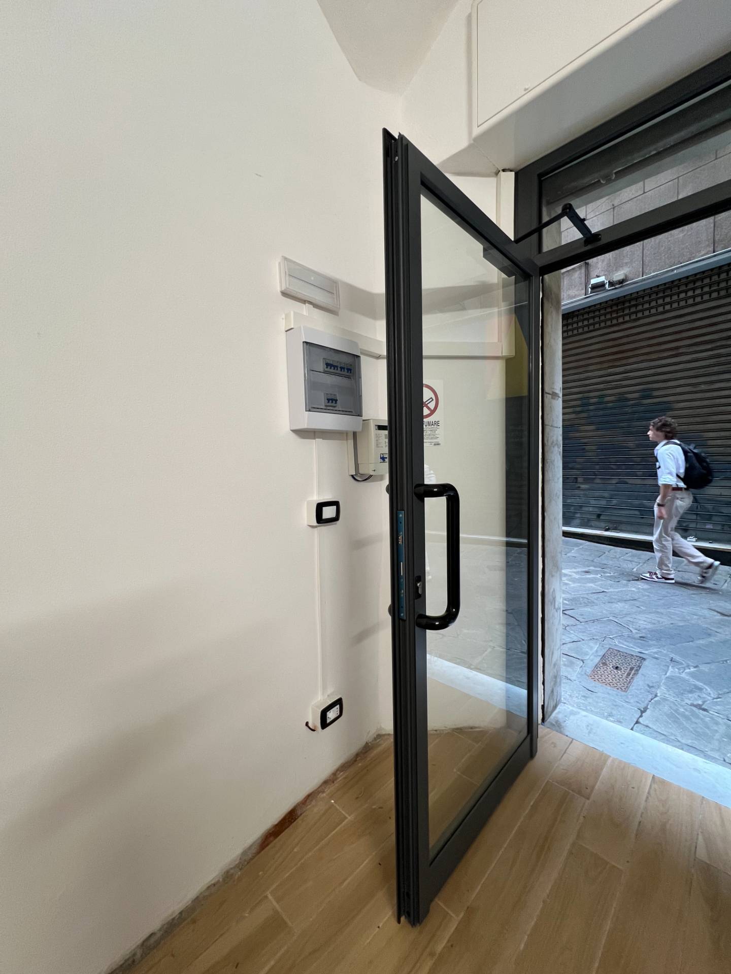 Locale commerciale in affitto a Genova, Centro Storico