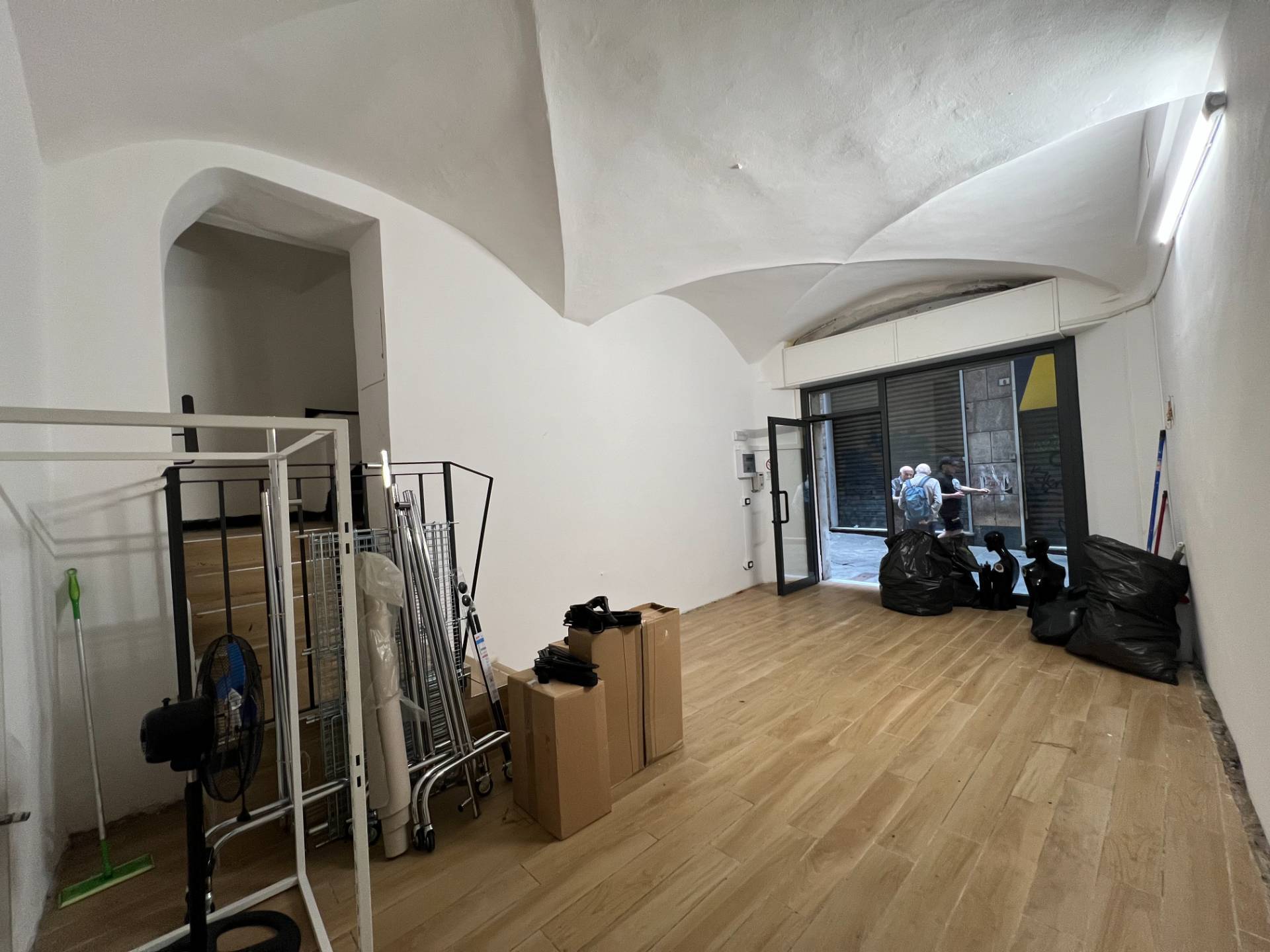 Locale commerciale in affitto a Genova, Centro Storico