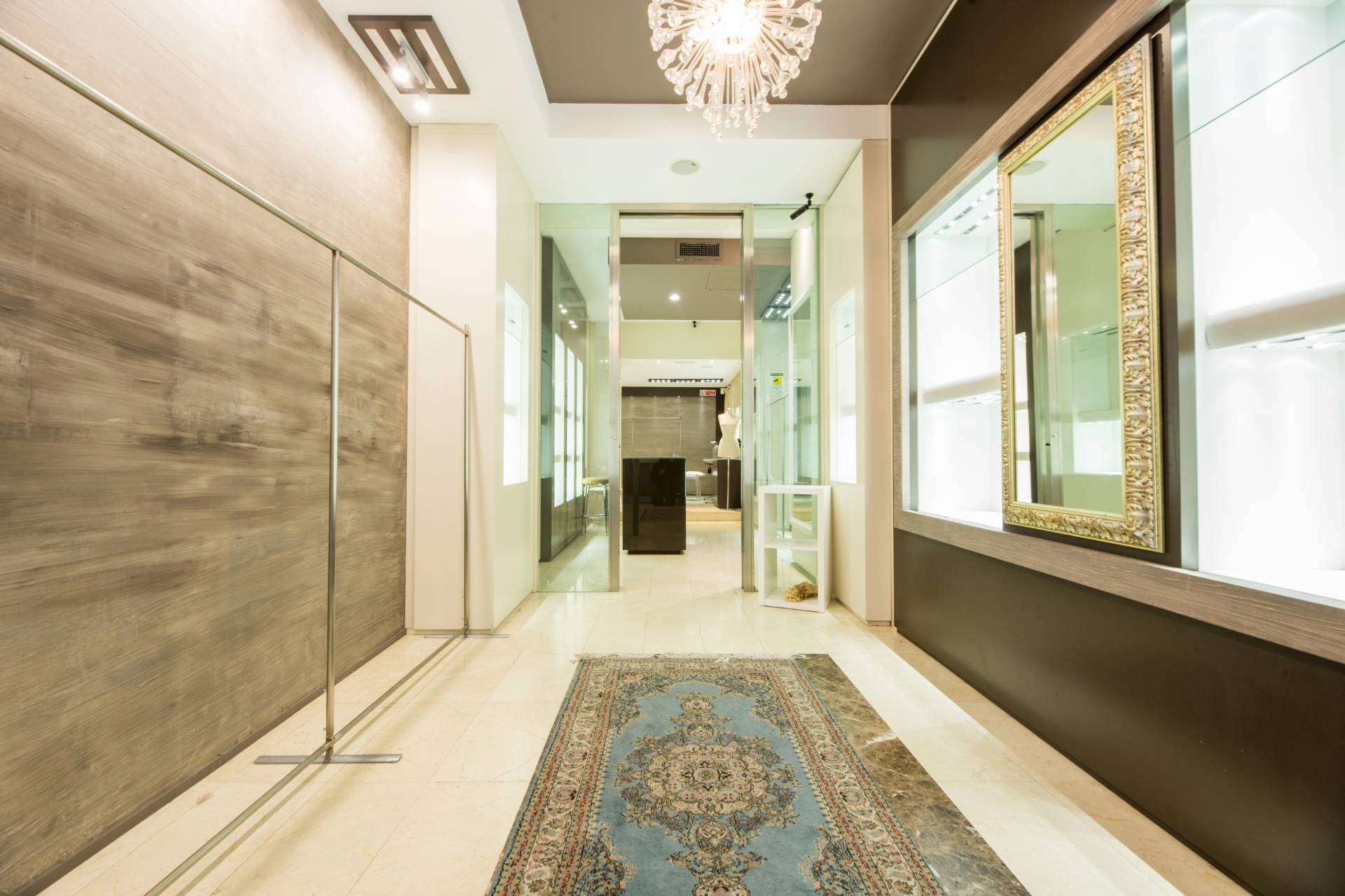 Locale commerciale in vendita a Genova, Centro Storico