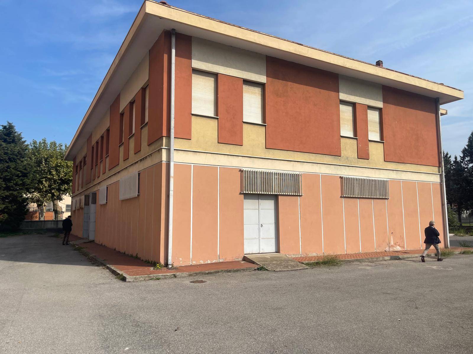 Locale commerciale in vendita a Cairo Montenotte