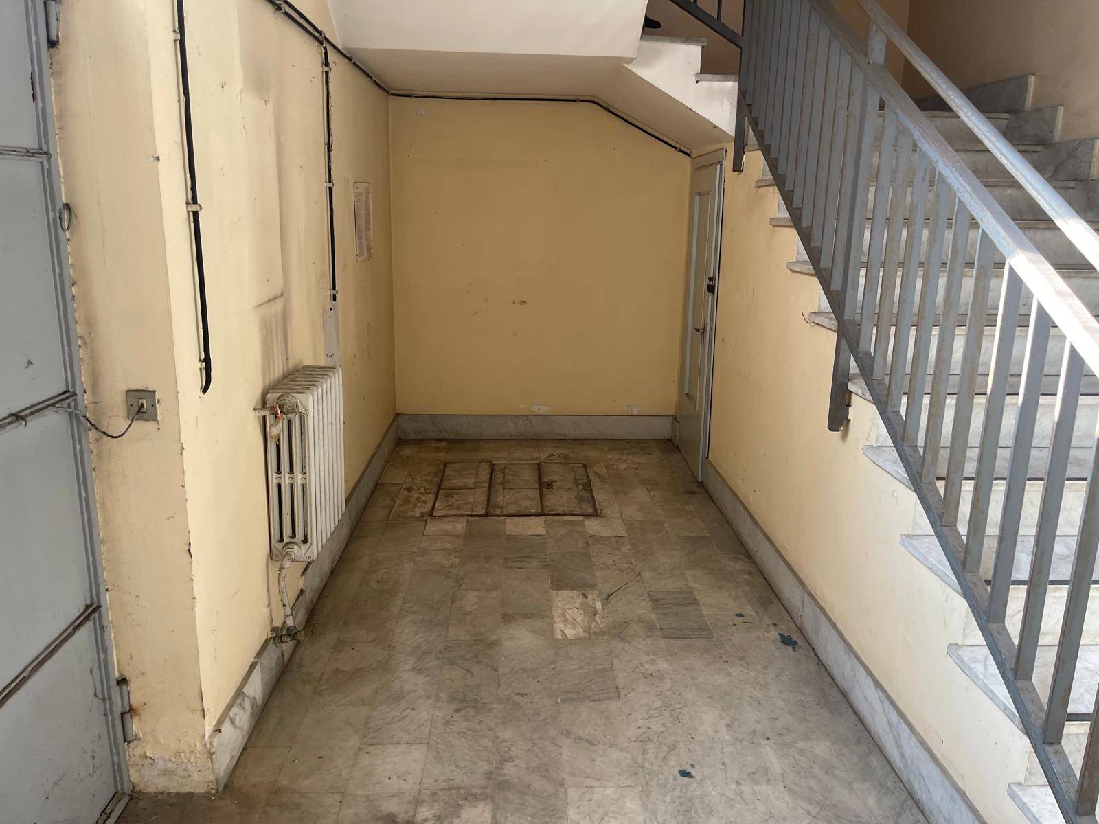 Locale commerciale in vendita a Millesimo