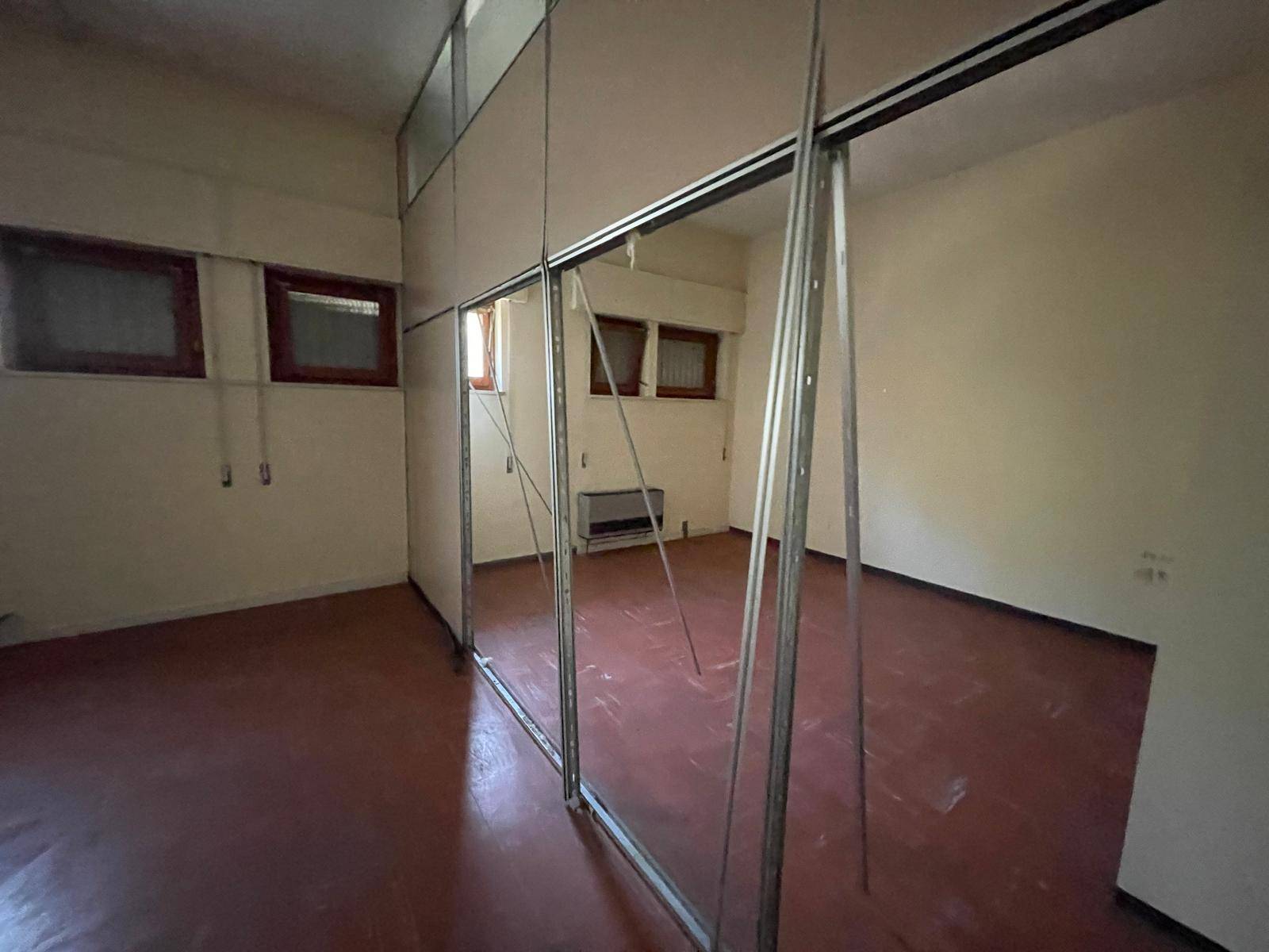 Locale commerciale in vendita a Millesimo