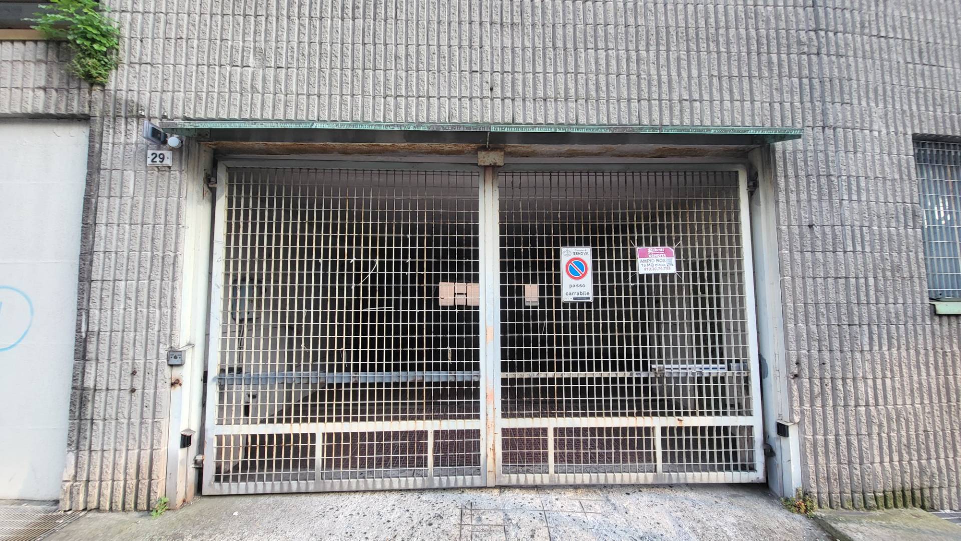 Box o garage in vendita a Genova, Borgoratti