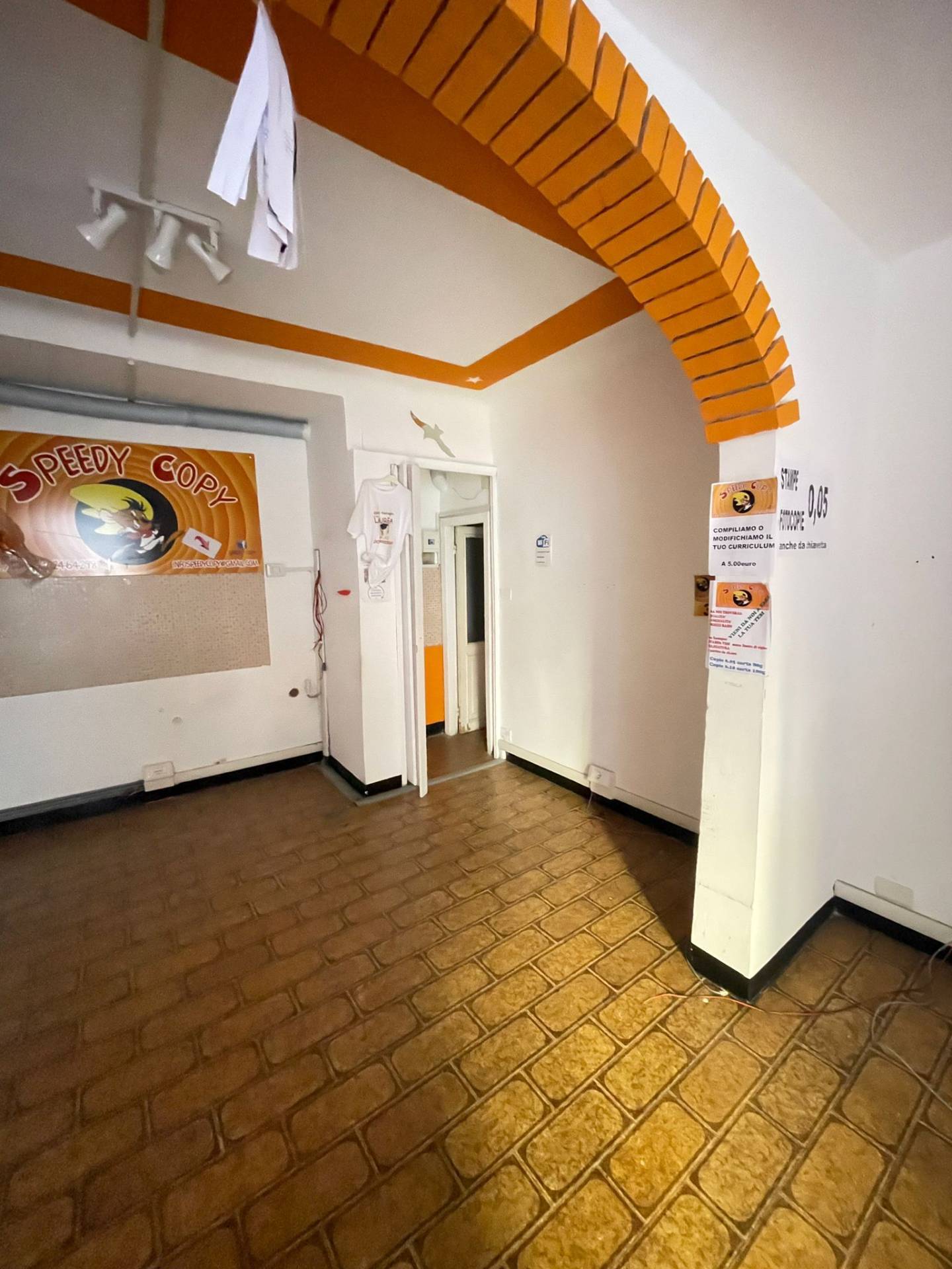 Locale commerciale in affitto a Genova, Centro Storico