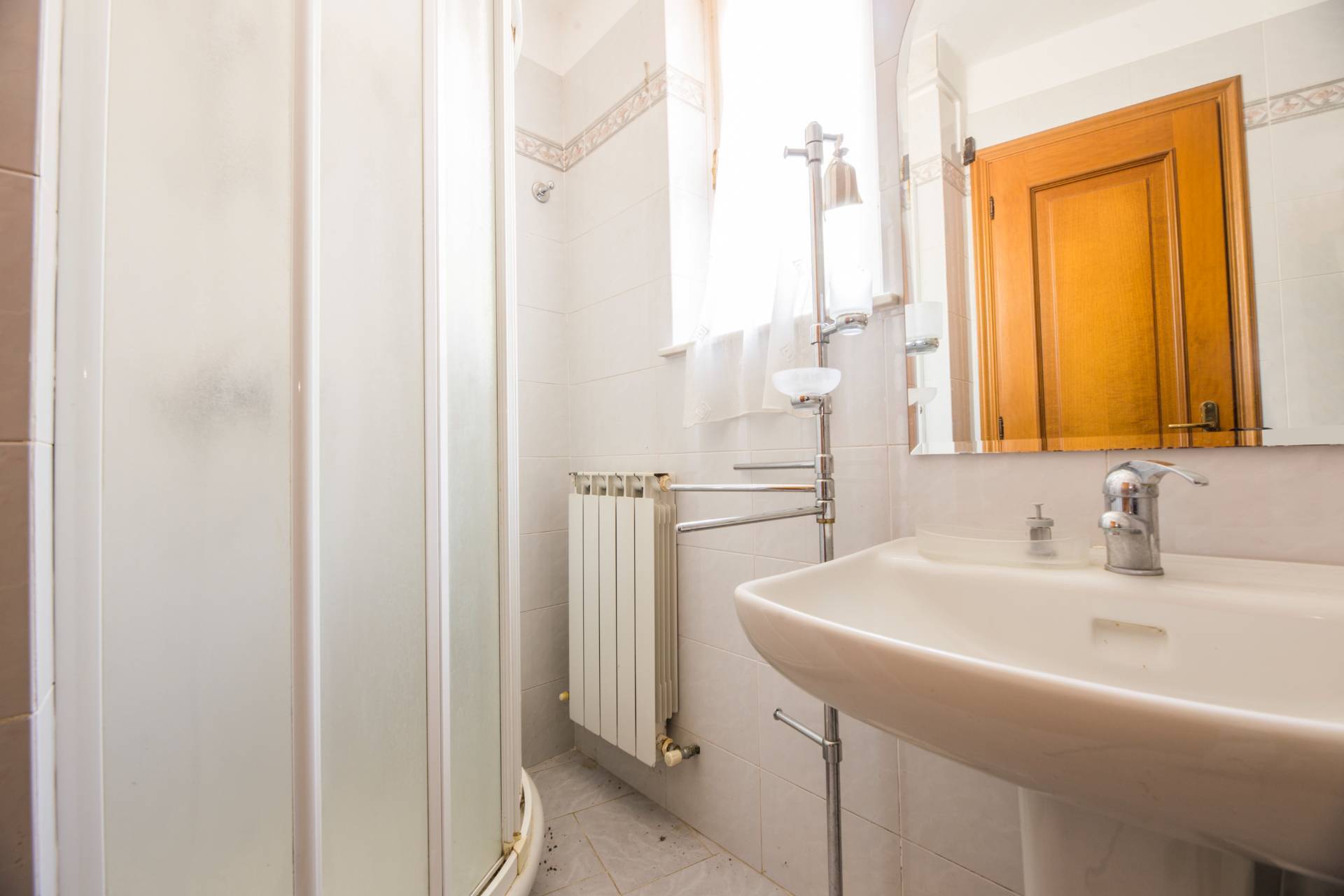 Casa indipendente in vendita a Genova, Molassana