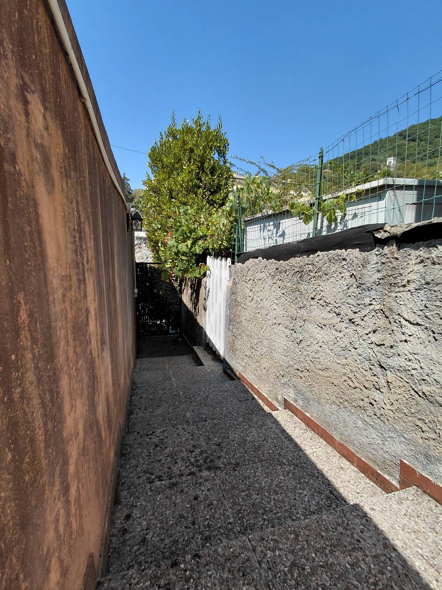 Appartamento in vendita a Genova, Molassana
