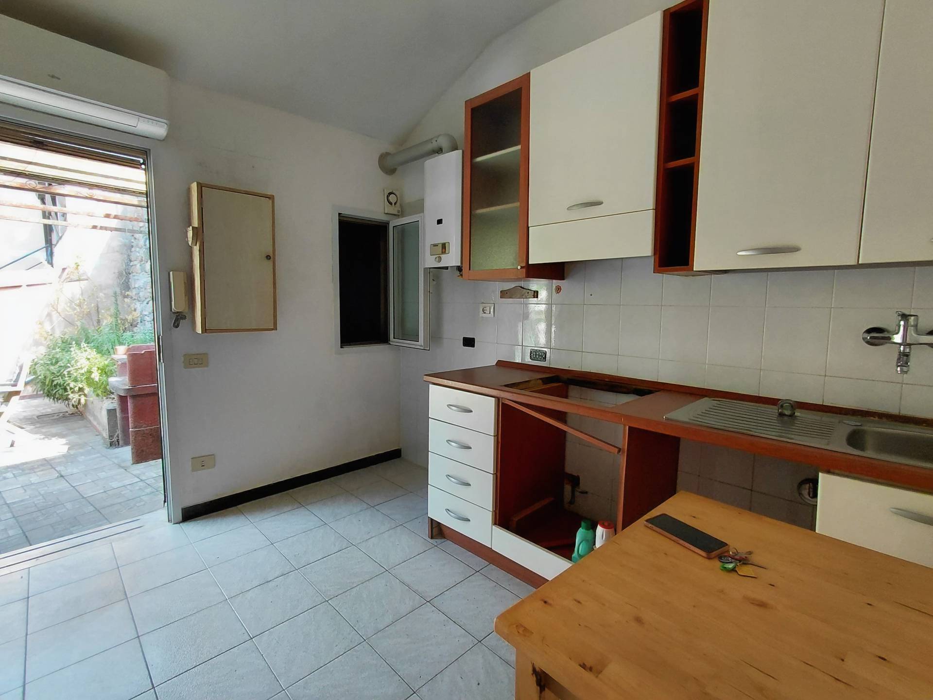 Appartamento in vendita a Genova, Molassana