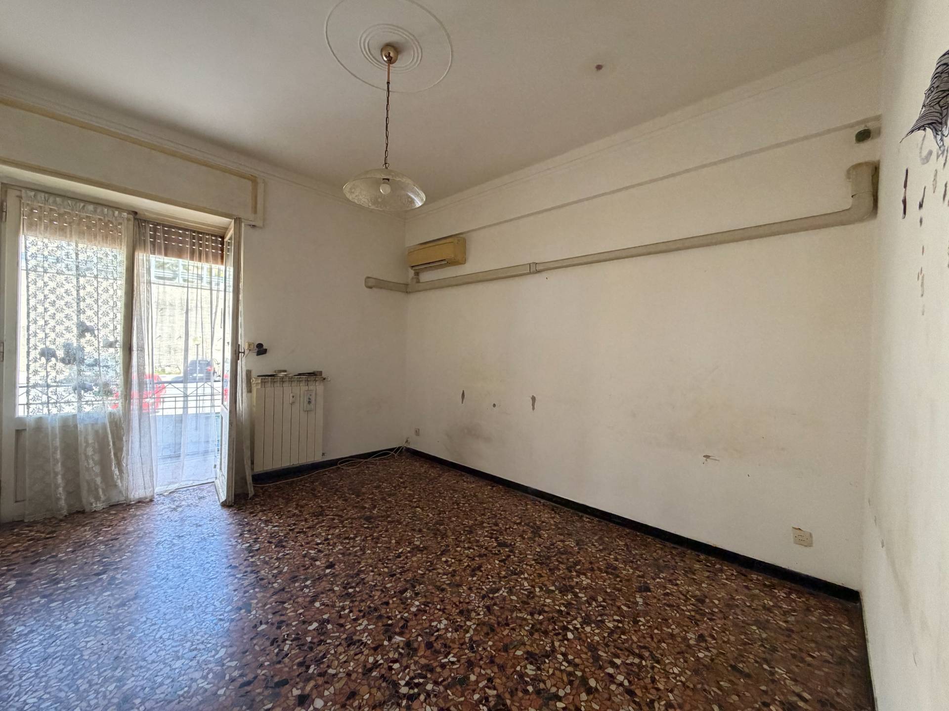 Appartamento in vendita a Genova, Sestri Ponente