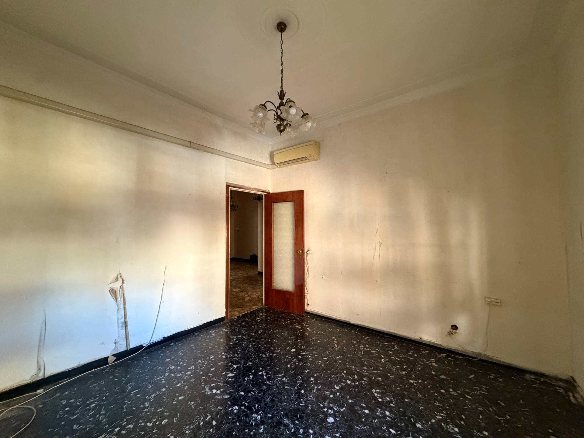 Appartamento in vendita a Genova, Sestri Ponente