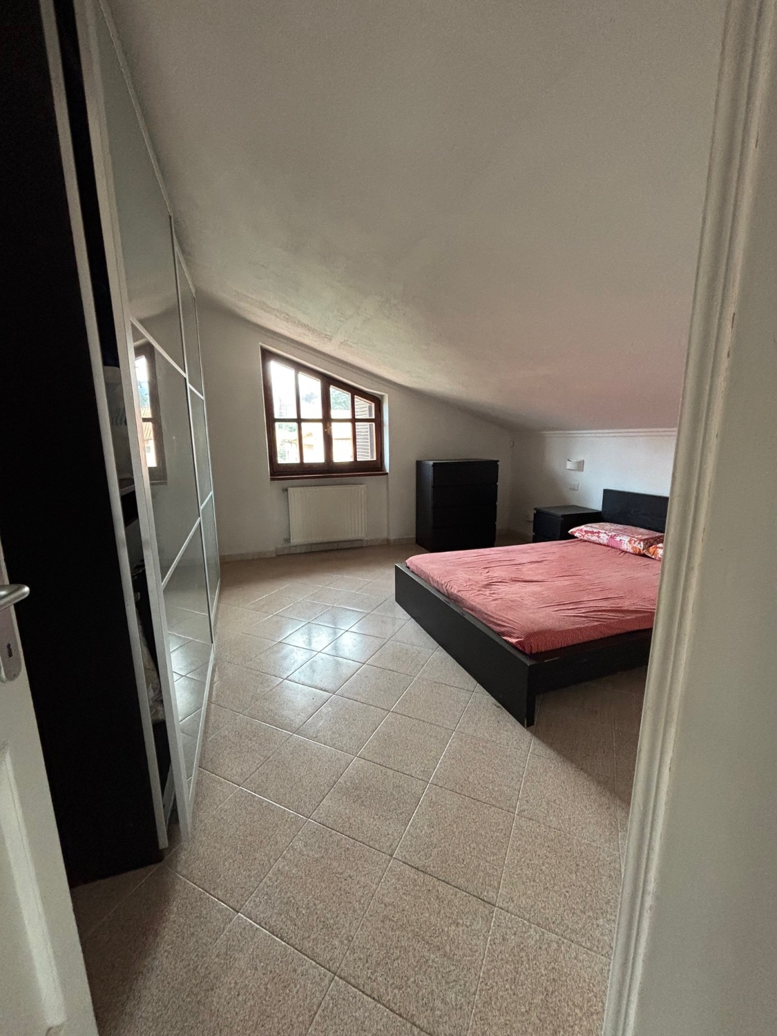 Trilocale con terrazzo a Rocca di Papa