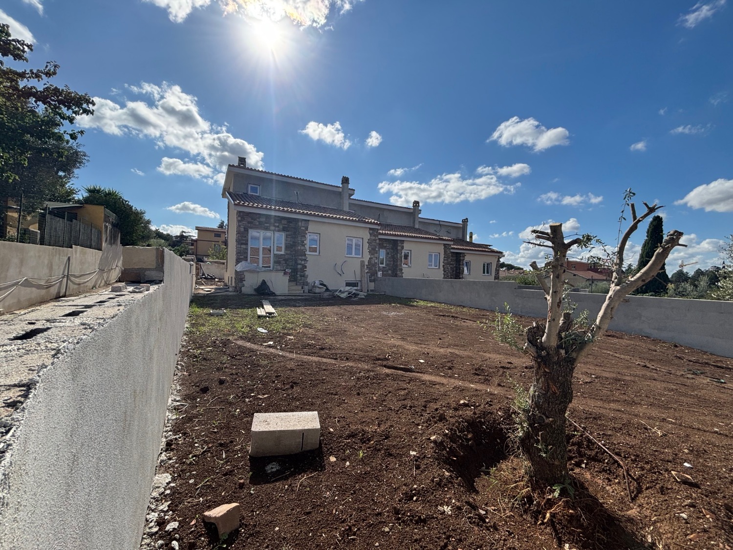 Villa nuova a Frascati