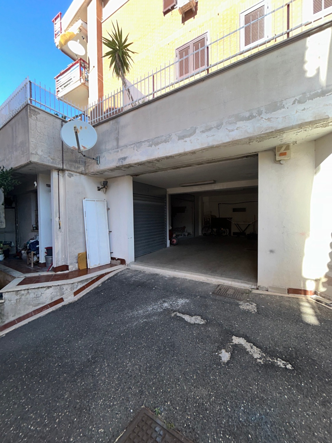 Box/Garage 45mq con box a Castel Gandolfo