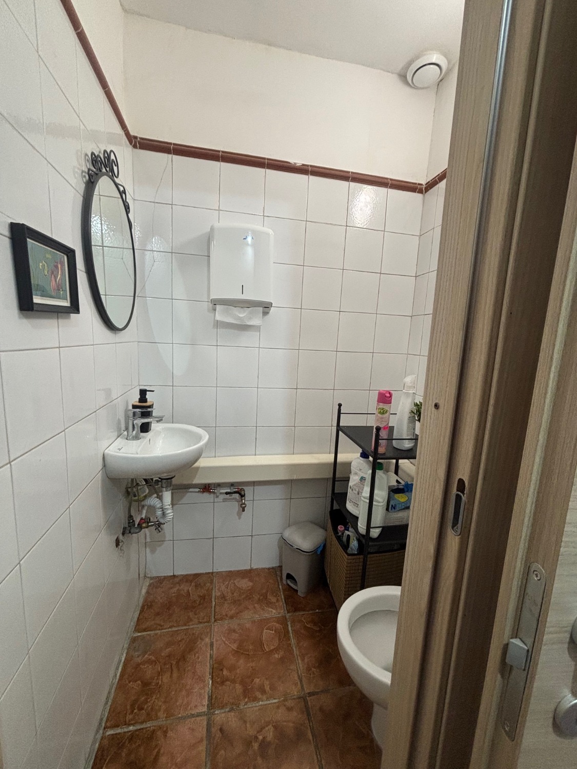 Locale commerciale in vendita a Grottaferrata