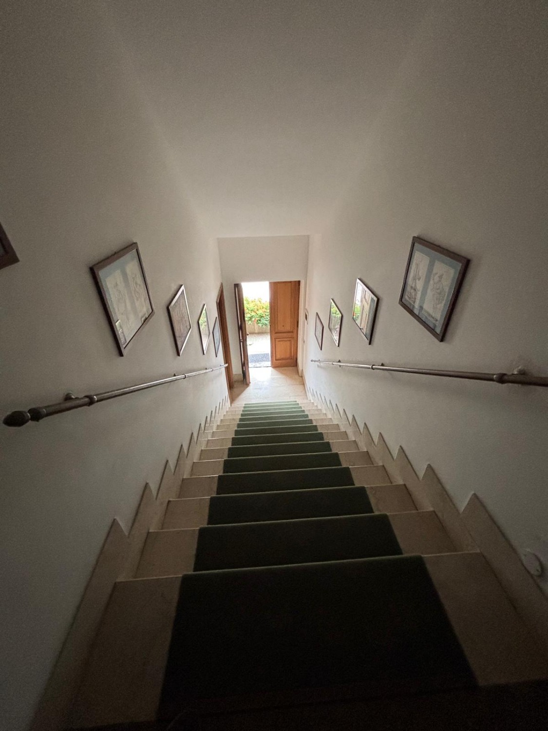 Trilocale con terrazzo a Grottaferrata