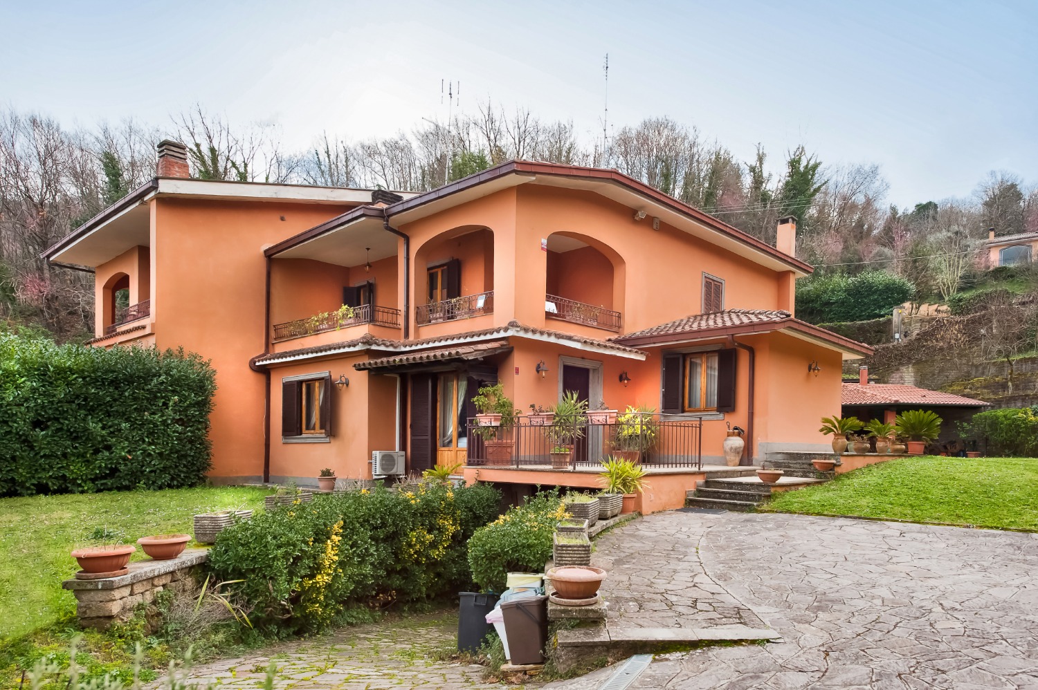 Villa con terrazzo a Monte Porzio Catone