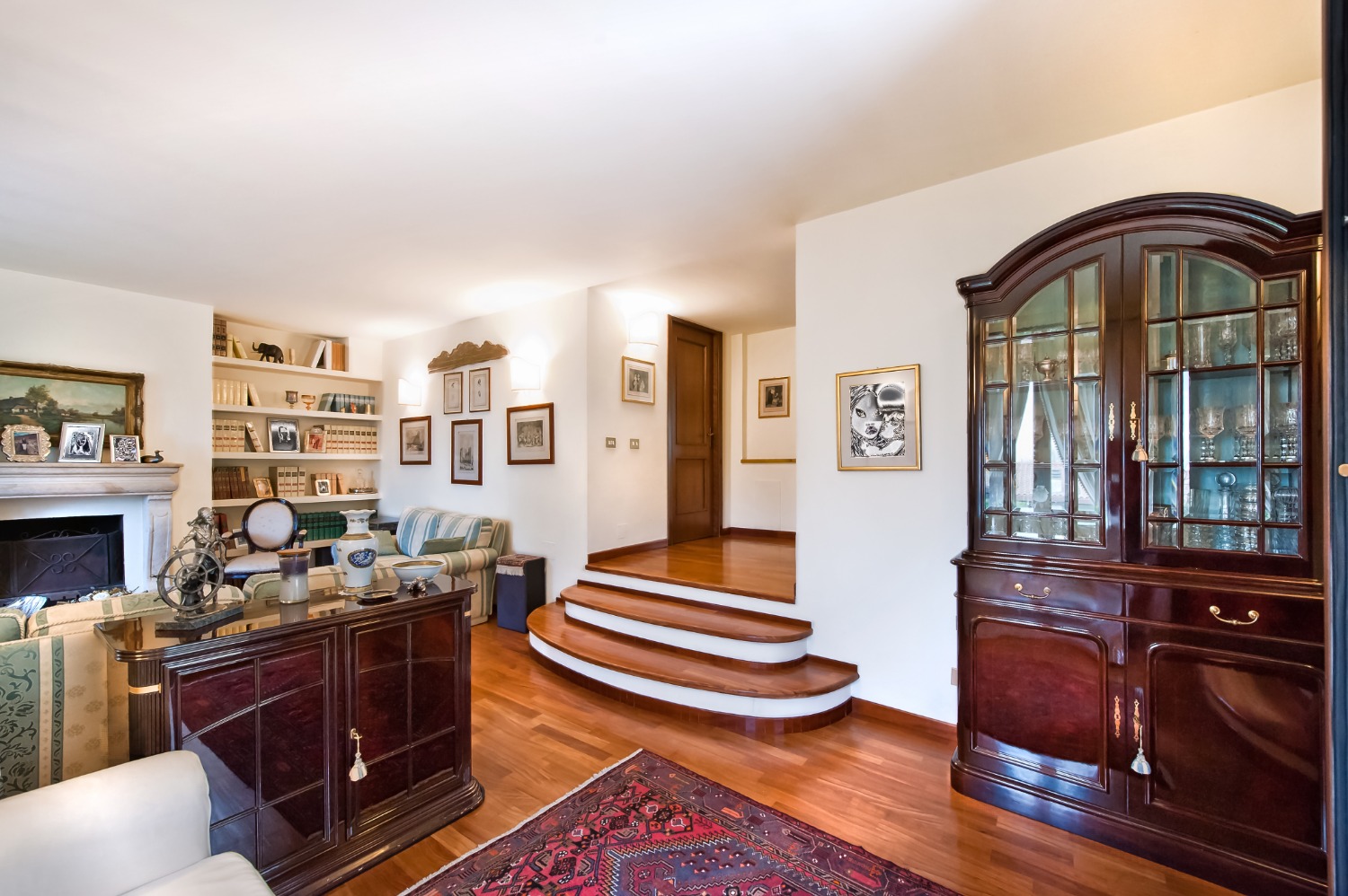 Villa con terrazzo a Monte Porzio Catone