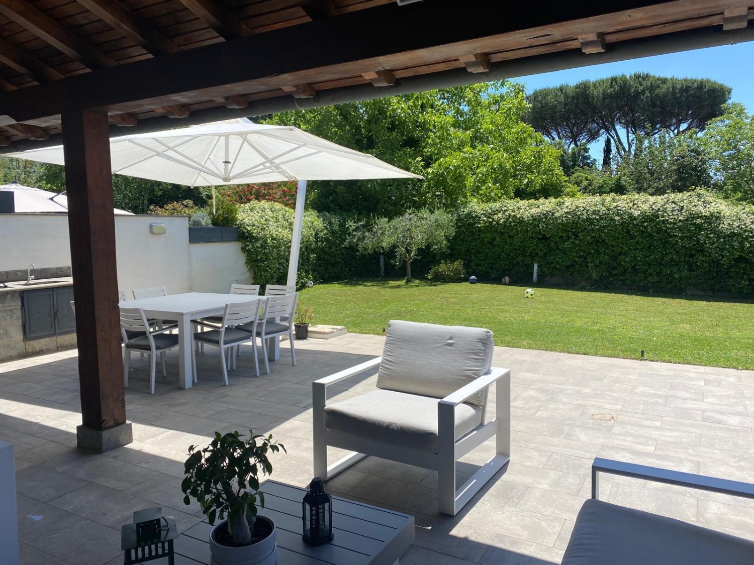 Villa con box a Rocca di Papa