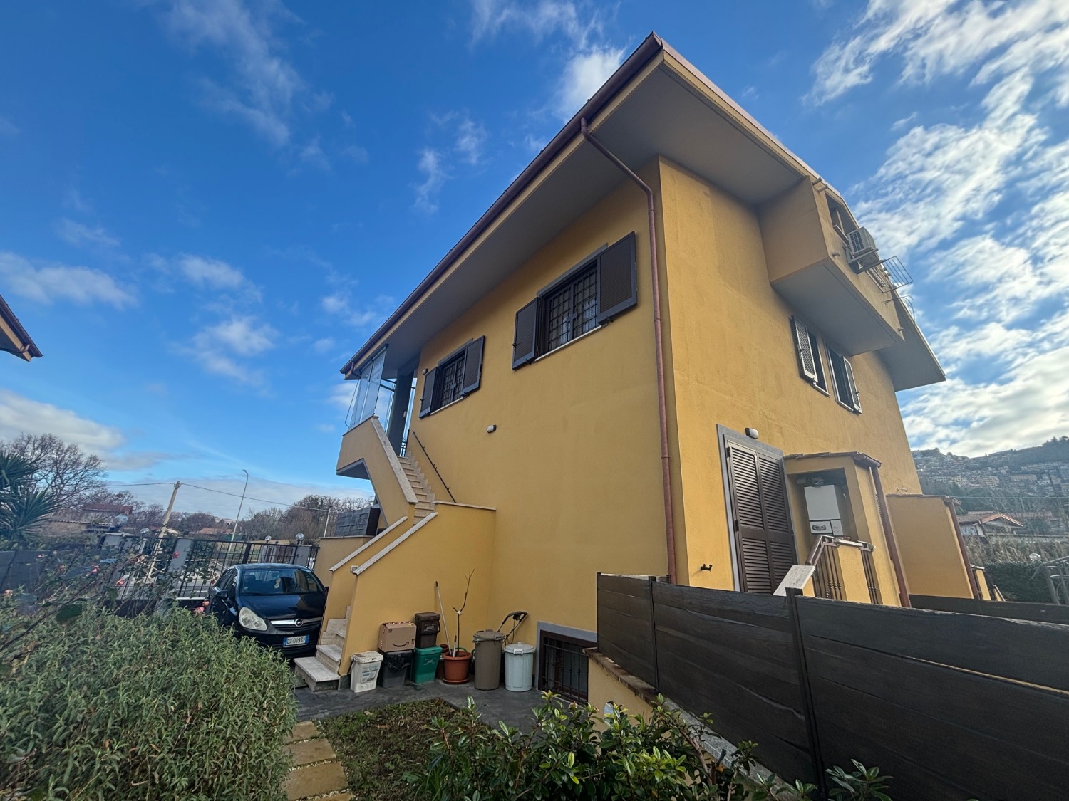 Trilocale con terrazzo a Rocca di Papa