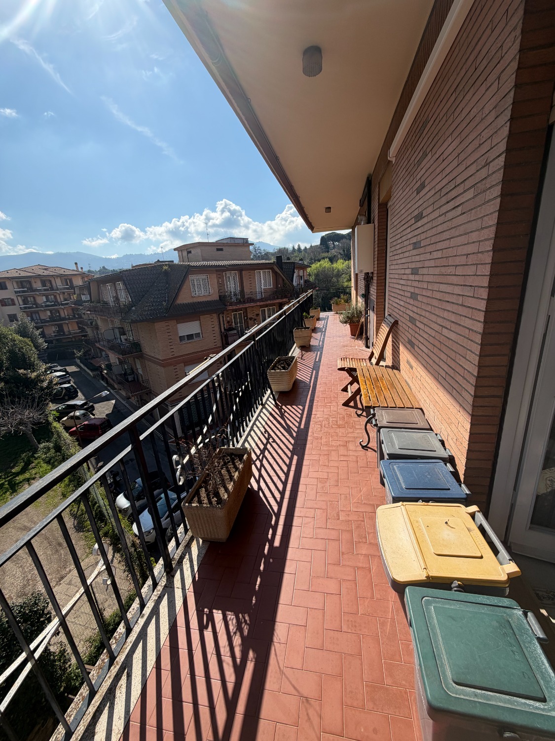 Trilocale con terrazzo a Grottaferrata