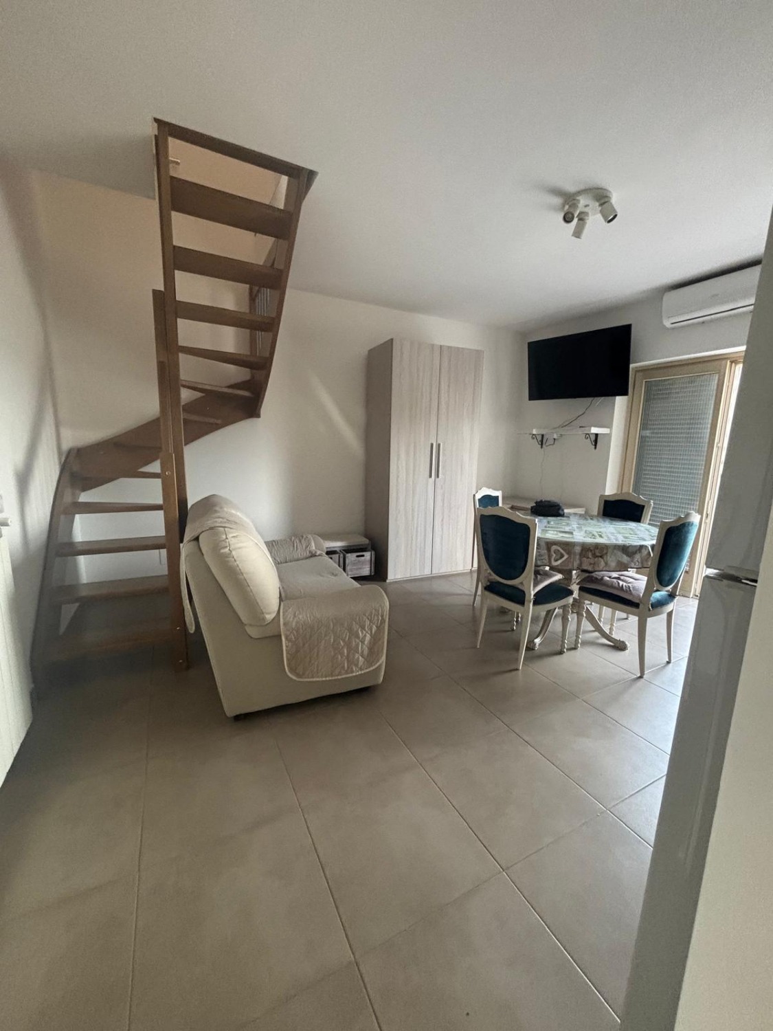 Trilocale con terrazzo a Rocca di Papa