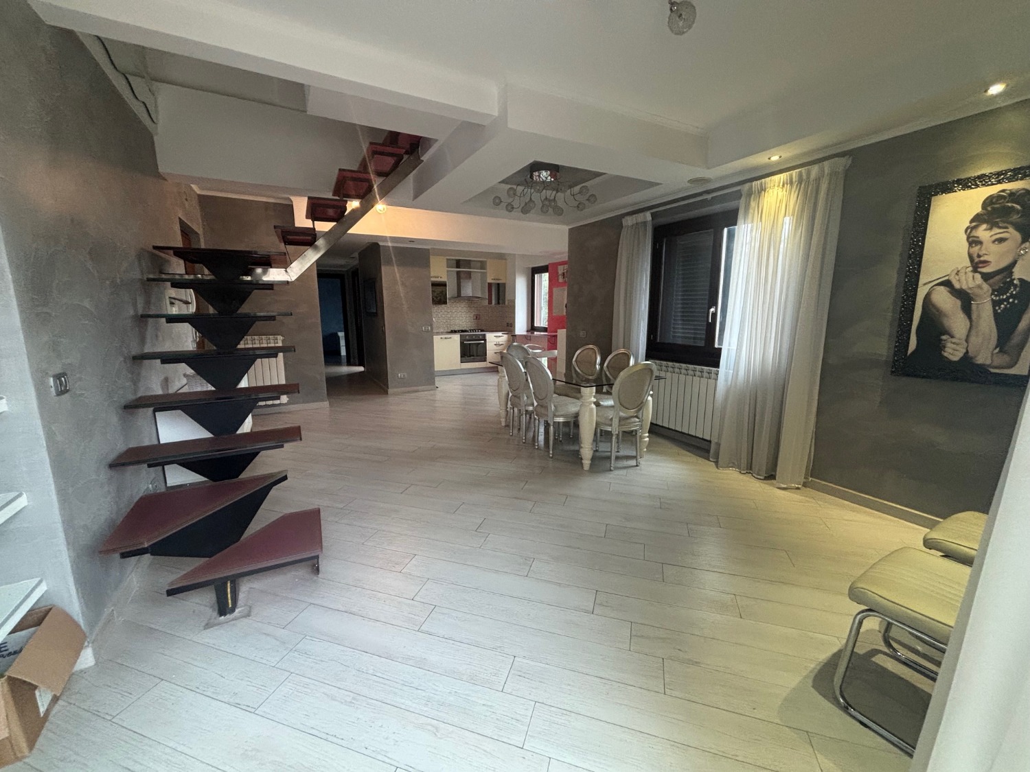 Quadrilocale con terrazzo a Frascati