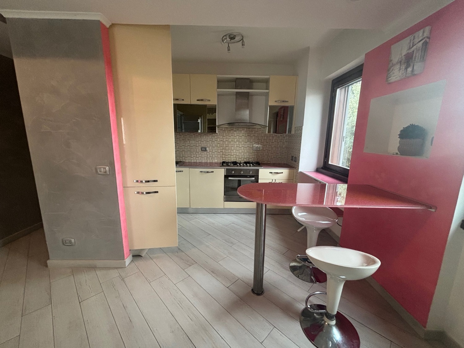 Quadrilocale con terrazzo a Frascati