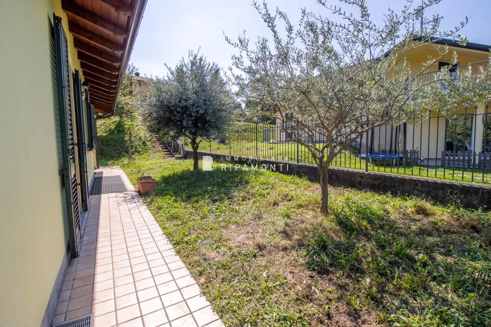 Villa in vendita a Ello