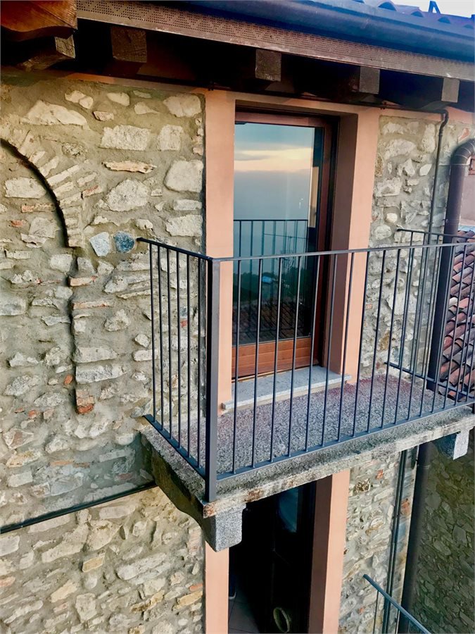 Bilocale in vendita, Colle Brianza ravellino