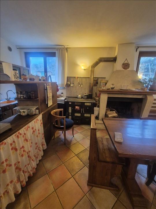 Casa indipendente con giardino, Asciano castelnuovo berardenga scalo