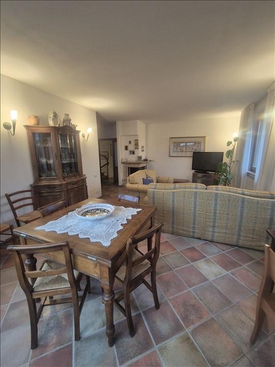 Casa indipendente con giardino, Asciano castelnuovo berardenga scalo