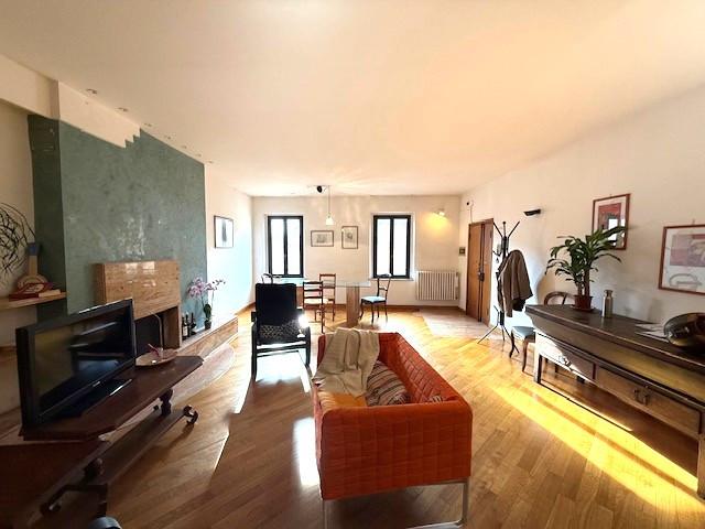 Appartamento con terrazzo, Siena centro storico