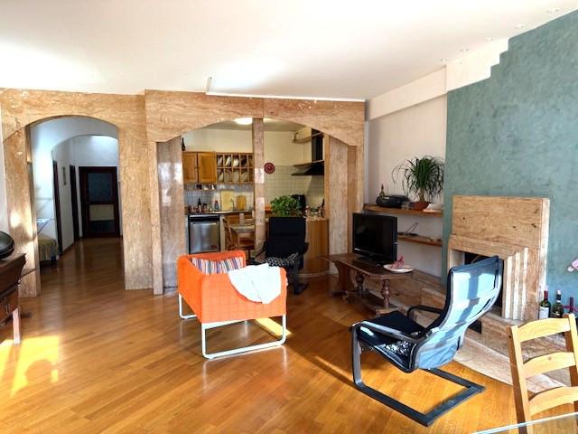 Appartamento con terrazzo, Siena centro storico