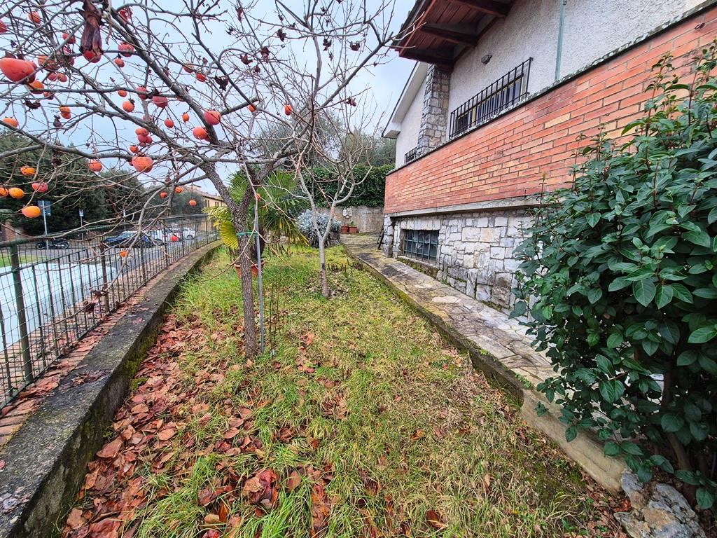 Casa indipendente con giardino, Siena romana esterna