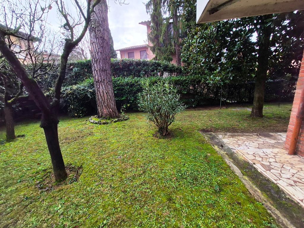 Appartamento con giardino, Siena scacciapensieri