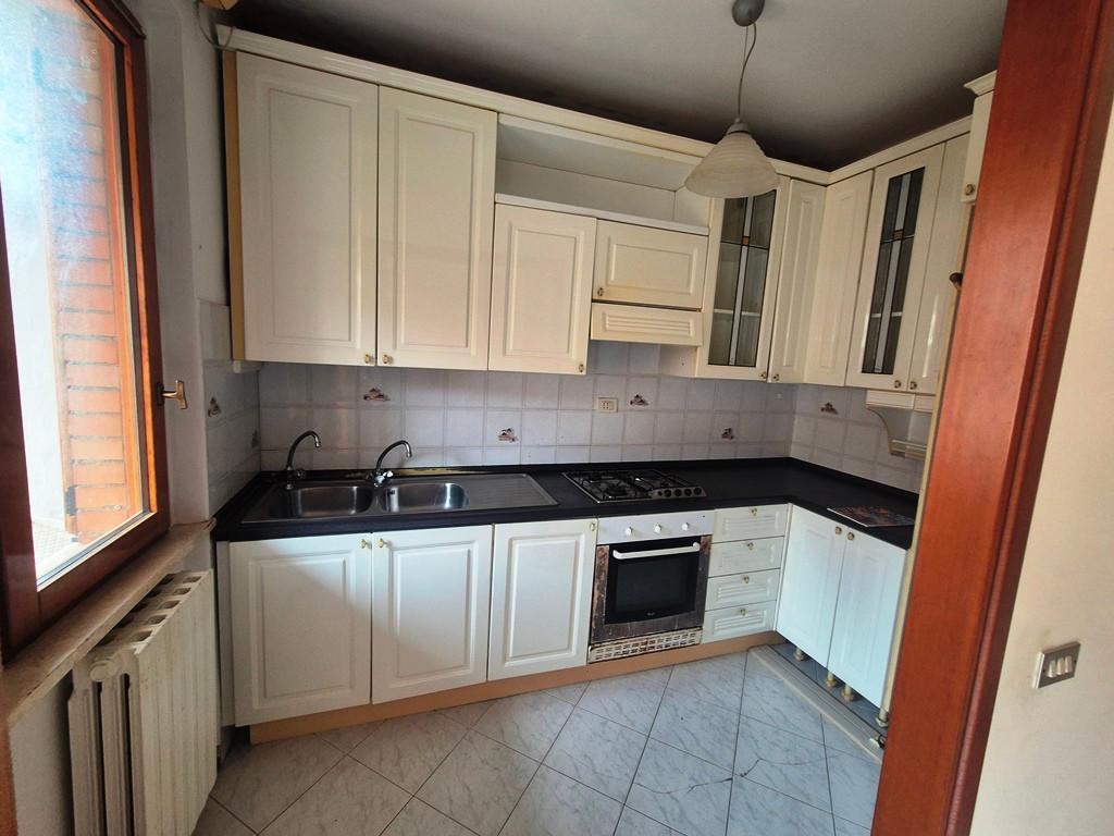 Appartamento con terrazzi, Siena costalpino