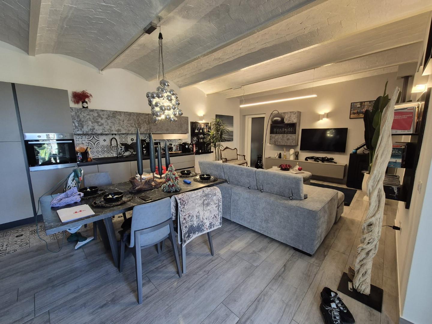 Appartamento con giardino, Siena coroncina