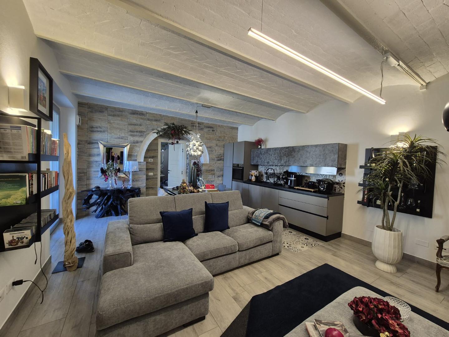 Appartamento con giardino, Siena coroncina